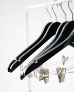 Black Hanger (Cushion Clip)